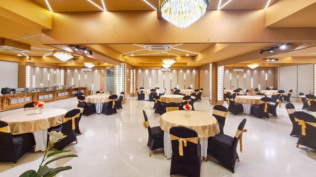 Another view of the banquet hall at Hotel Golf View Sakura & Suites, Gurgaon
